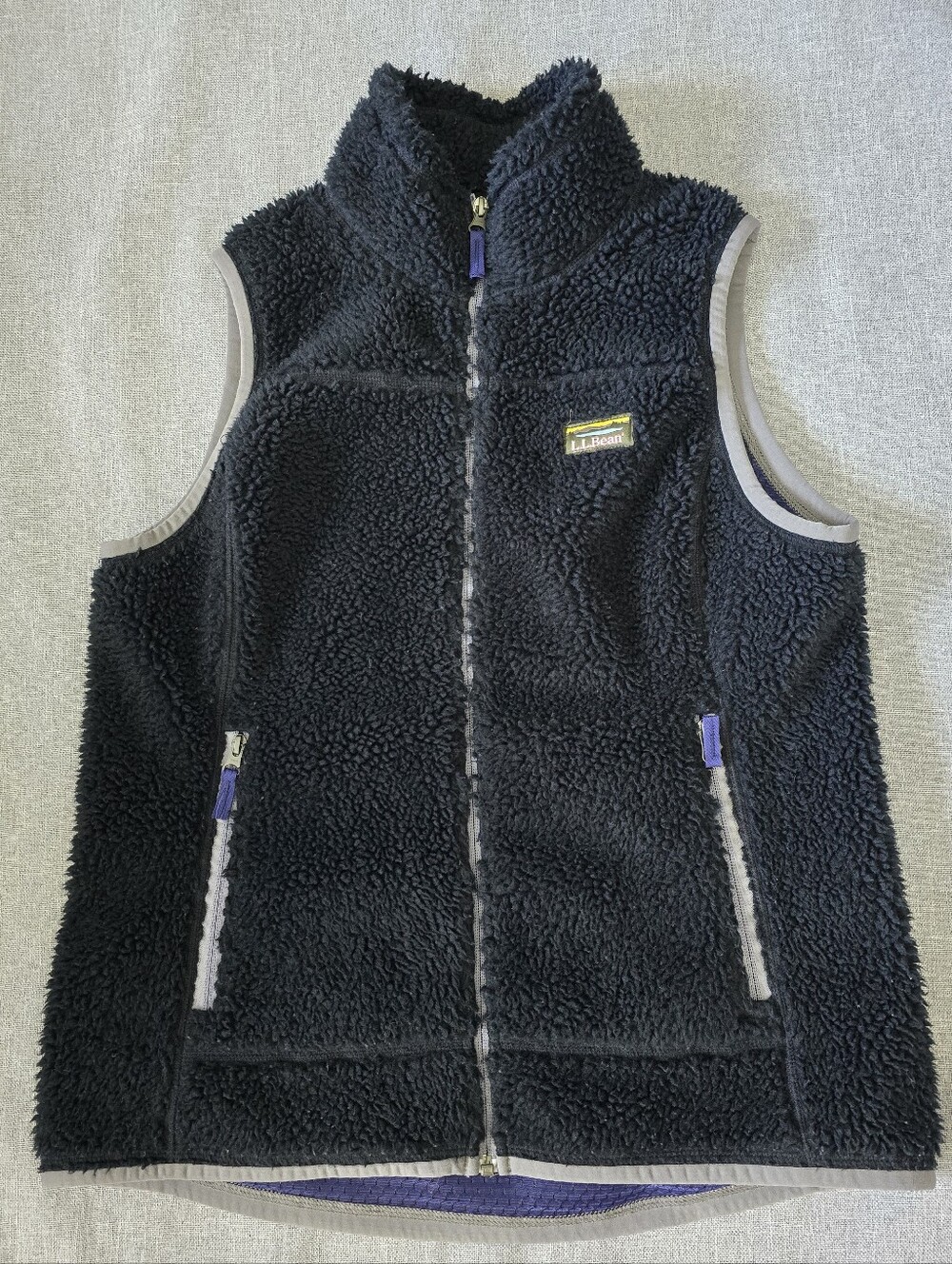 L.L. Bean Black Mointain Pile Fleece Vest Size MED-Reg